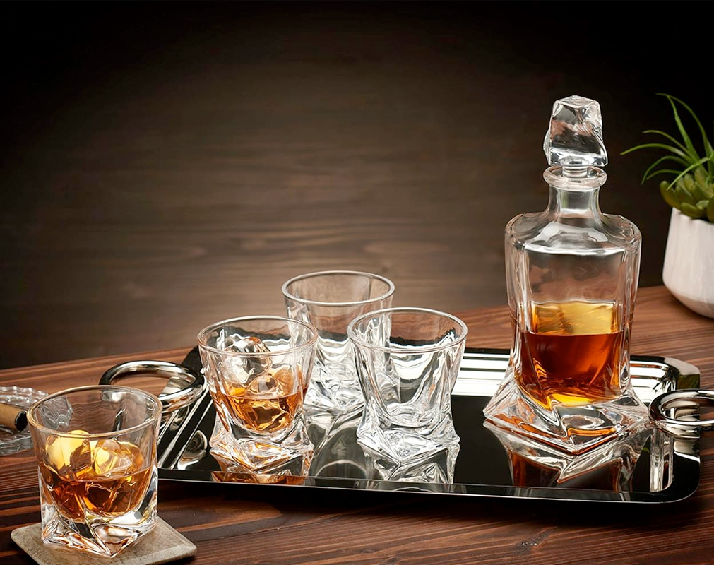 5-Piece European-Style-Whiskey Decanter and Glass Set